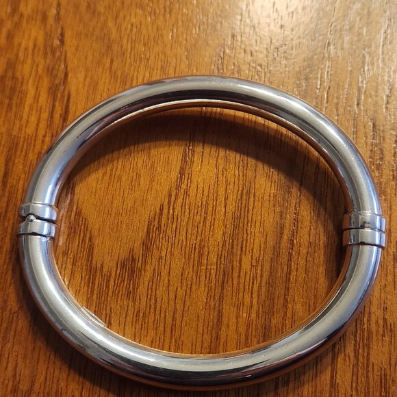 Sterling Silver Hinged Bangle - Picture 2 of 4